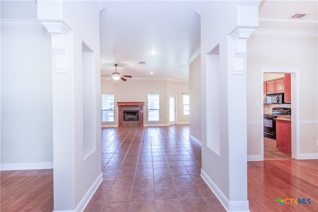 2210 Addax Trail Property Photo 16