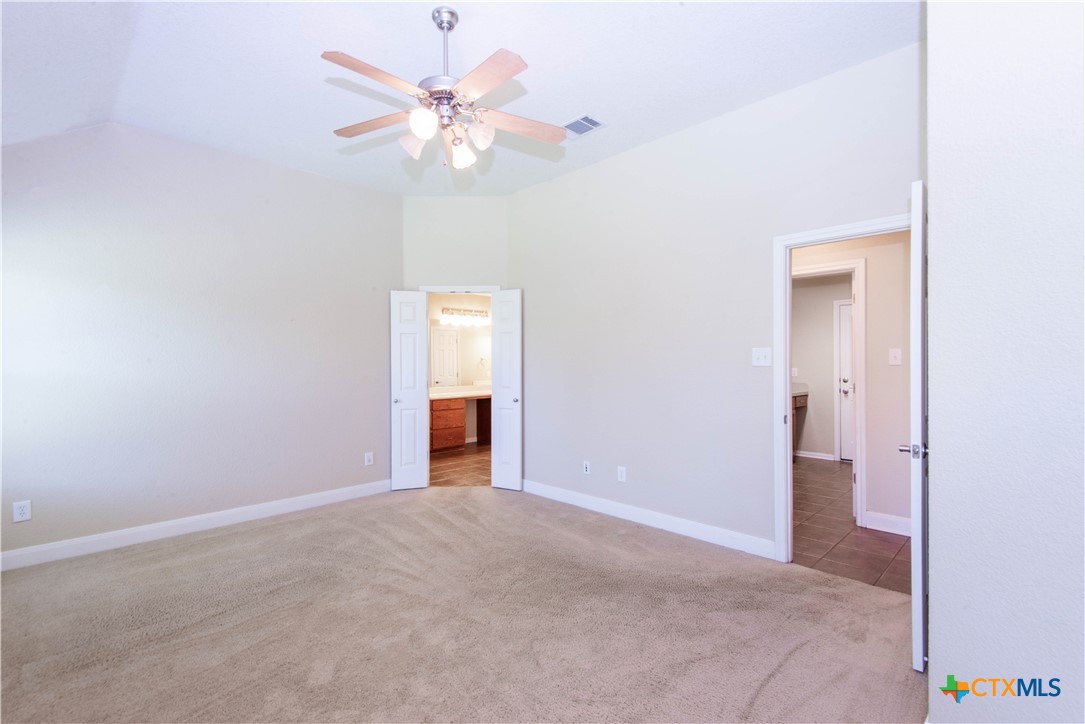 2210 Addax Trail Property Photo 25