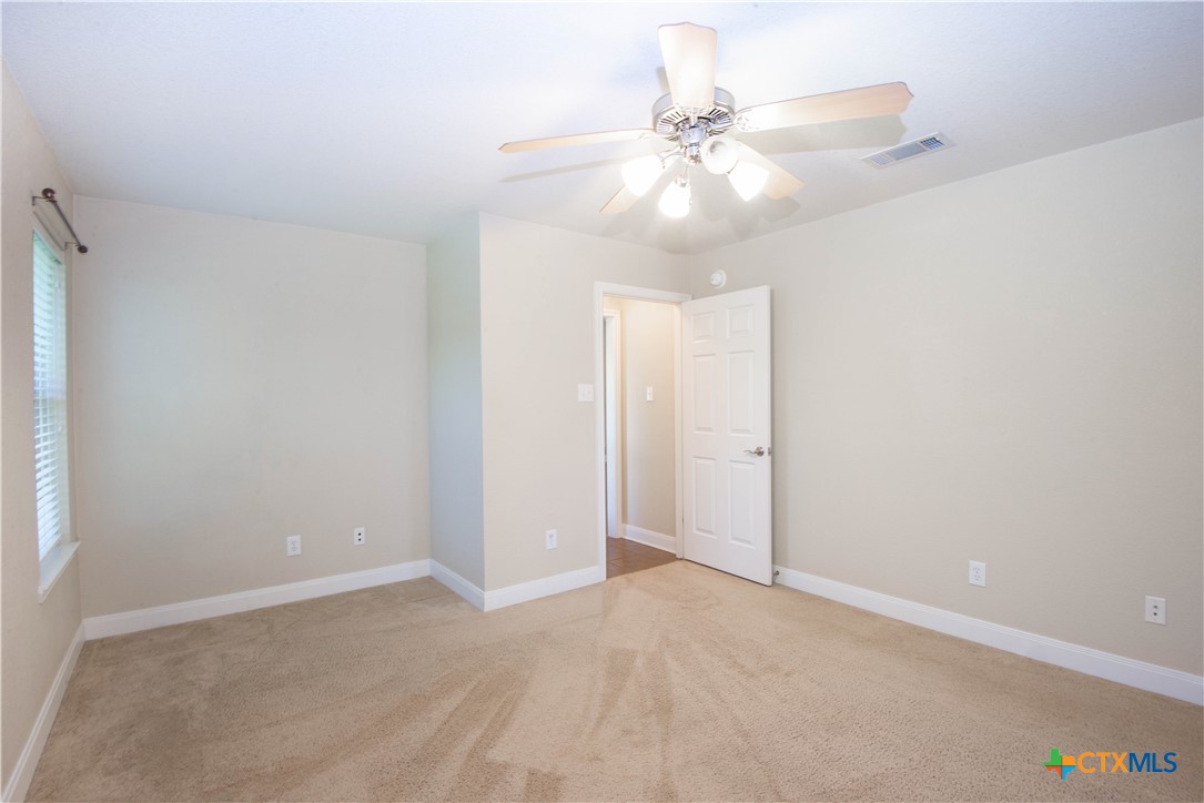 2210 Addax Trail Property Photo 33