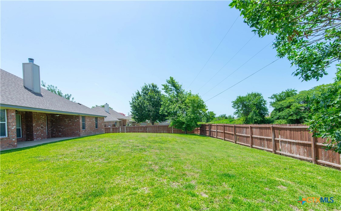 2210 Addax Trail Property Photo 40