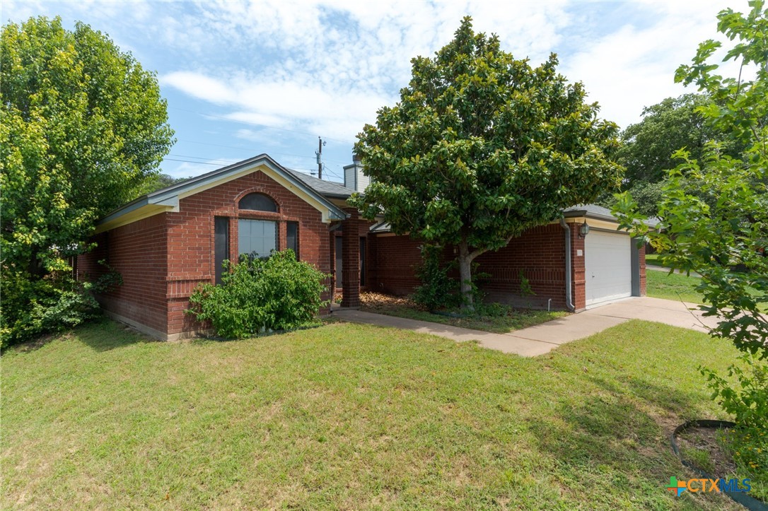 309 W Blancas Drive Property Photo 1