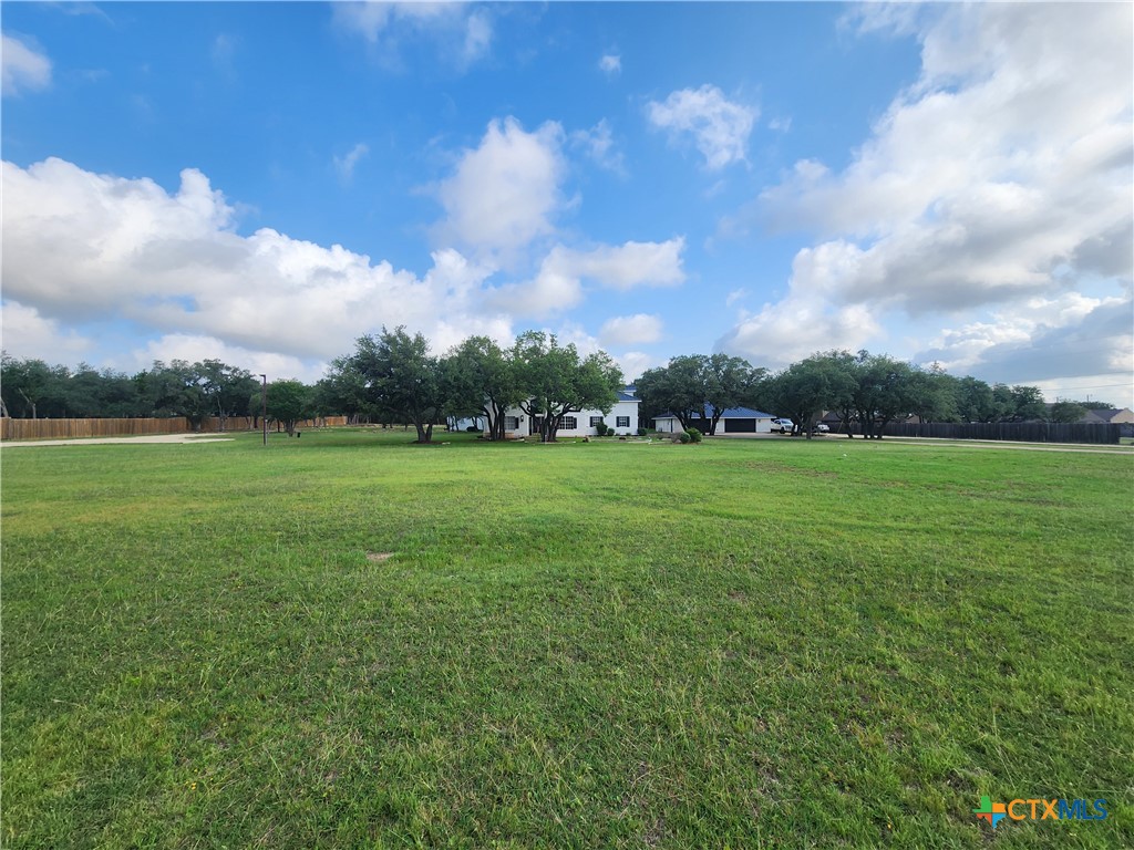 102 County Road 180 Property Photo 2