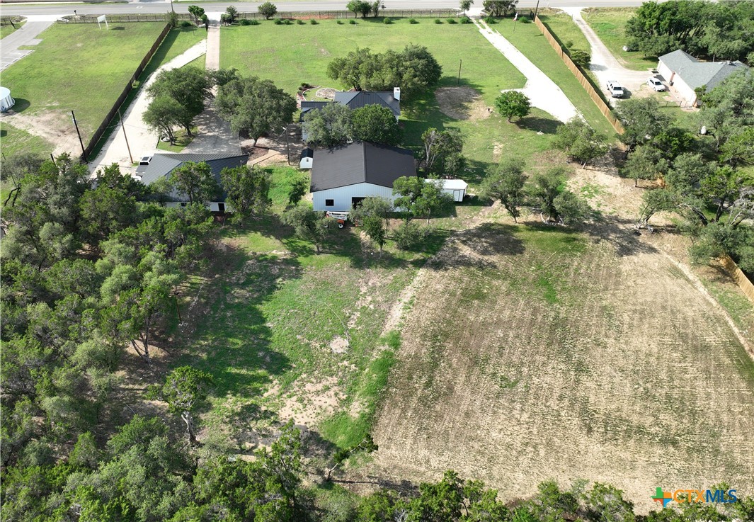 102 County Road 180 Property Photo 11
