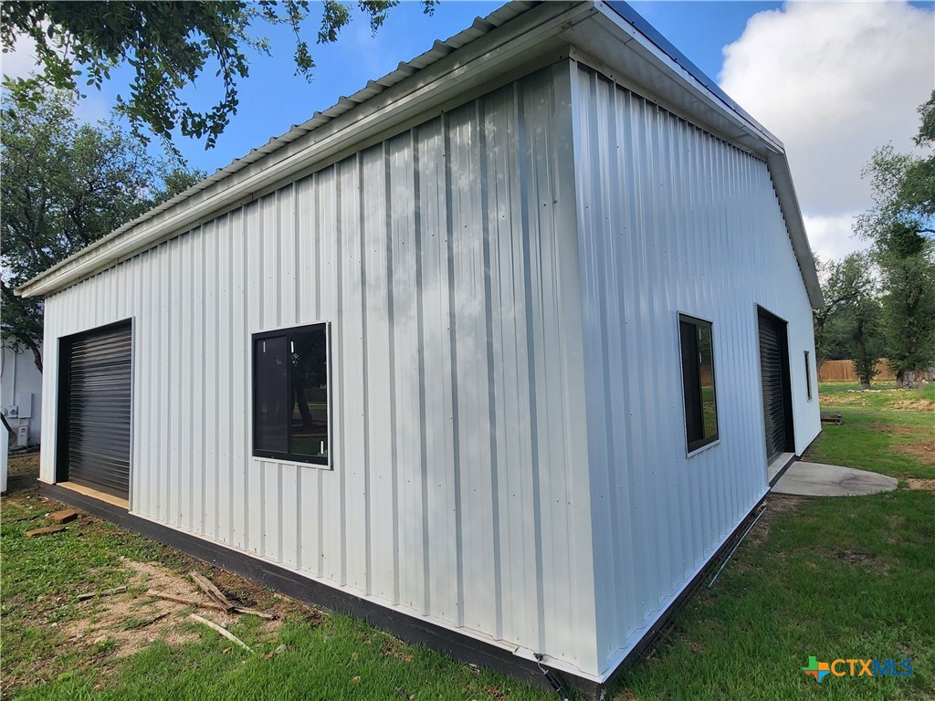 102 County Road 180 Property Photo 16