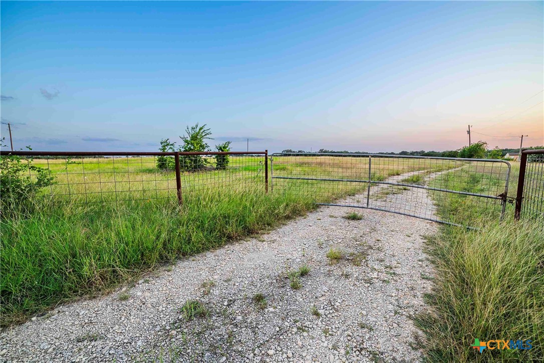 12175 N Us Hwy 183 Property Photo 28