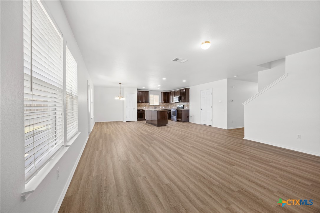 9207 Sandyford Court Property Photo 13