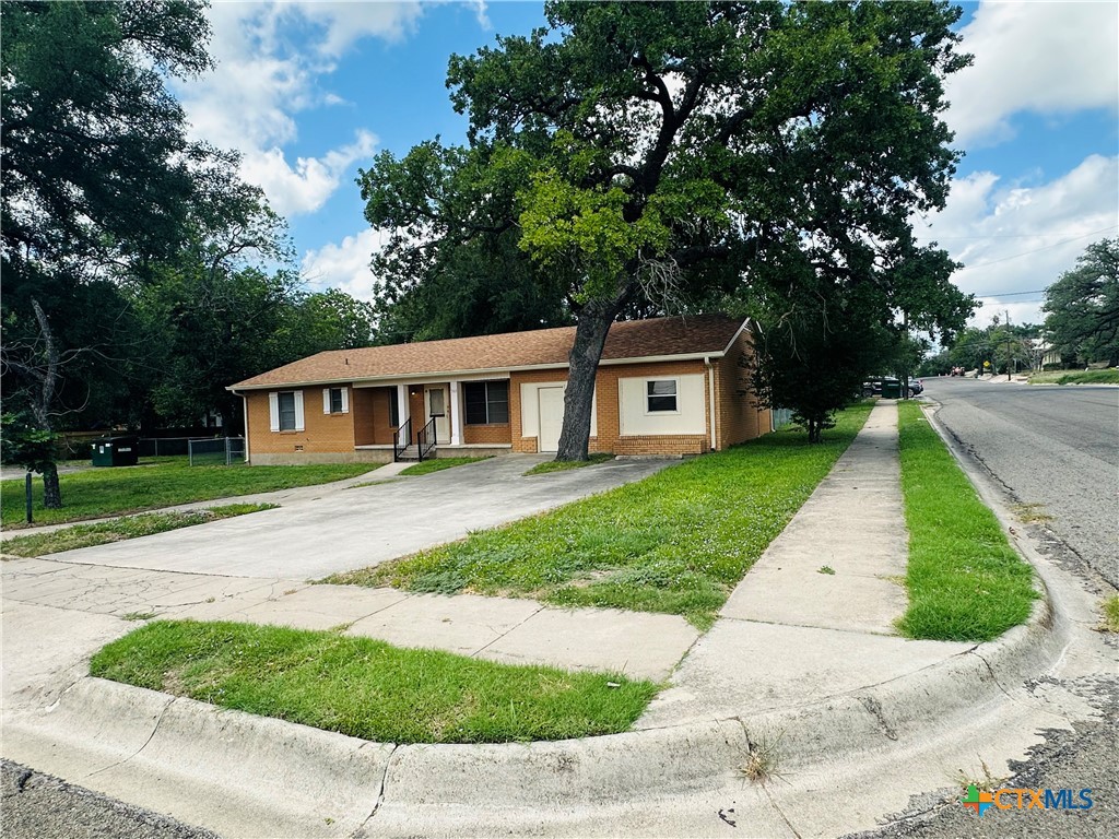 502 S Walnut Street Property Photo 2