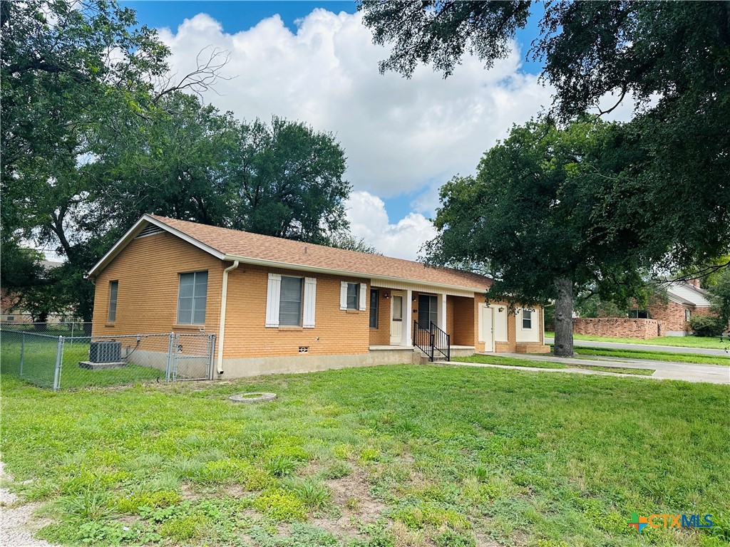 502 S Walnut Street Property Photo 3