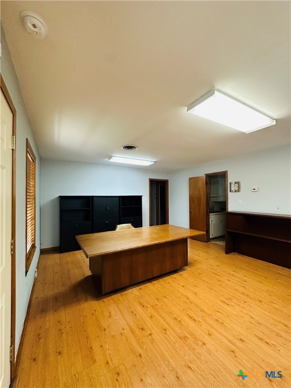 502 S Walnut Street Property Photo 4