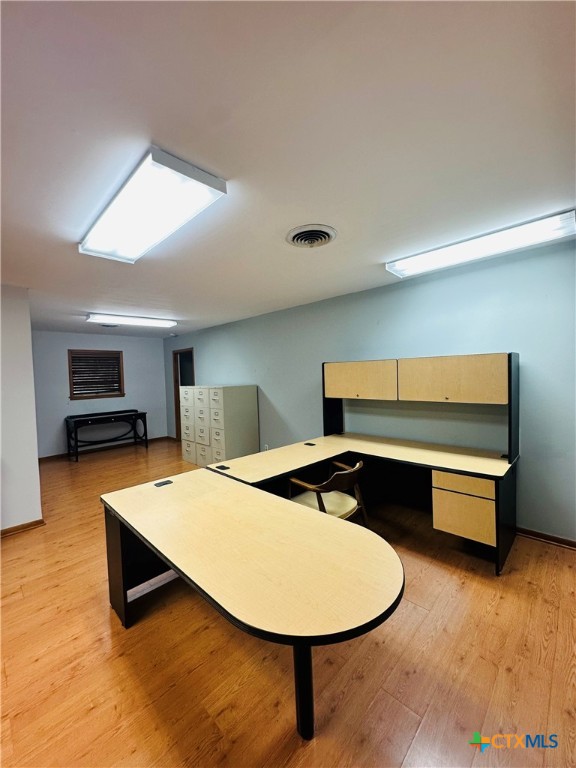 502 S Walnut Street Property Photo 5