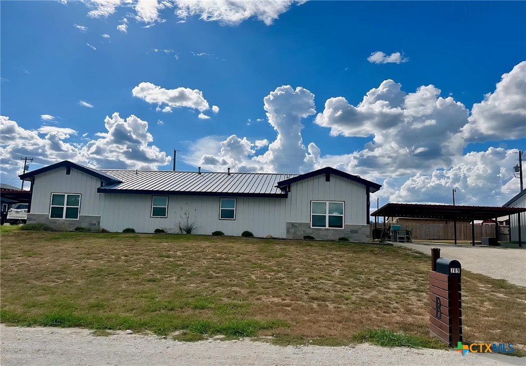 709 W Pierson Property Photo 4