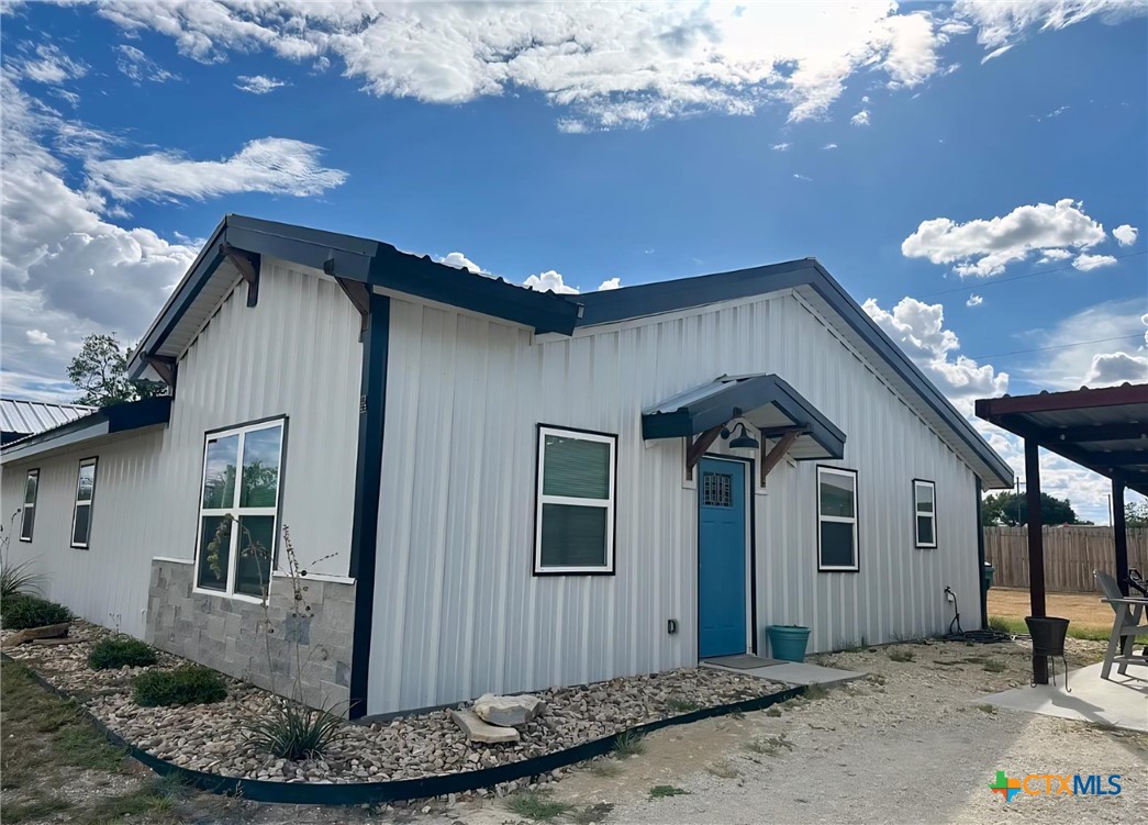 709 W Pierson Property Photo 5