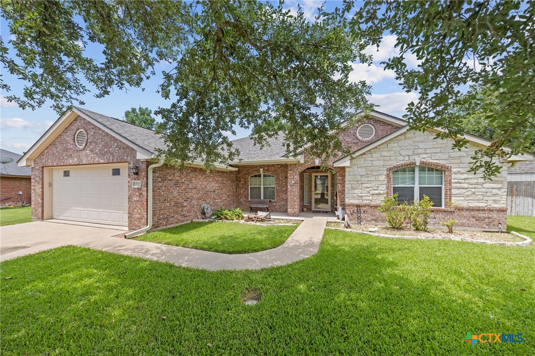 8717 Surrey Court Property Photo 1