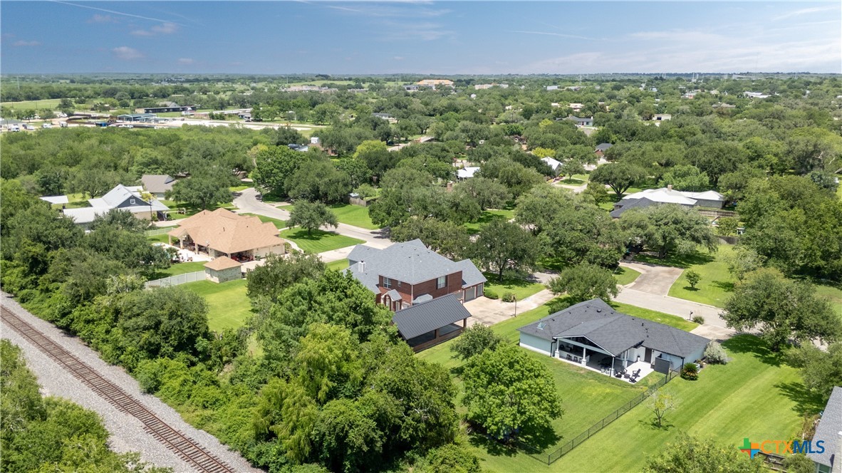 123 Northwood Drive Property Photo 9