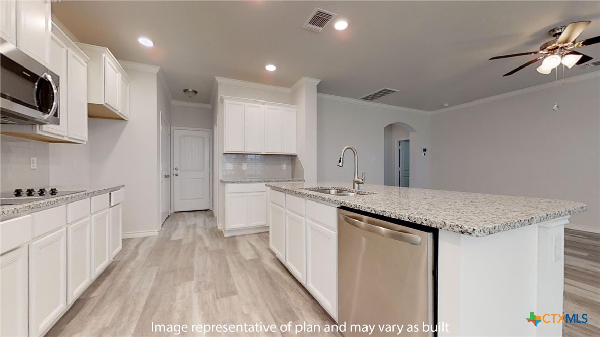 15091 Planeview Drive Property Photo 10