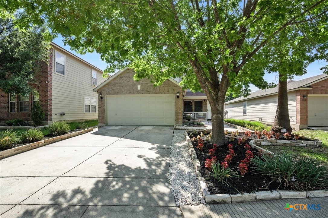 7722 Cortland Oak