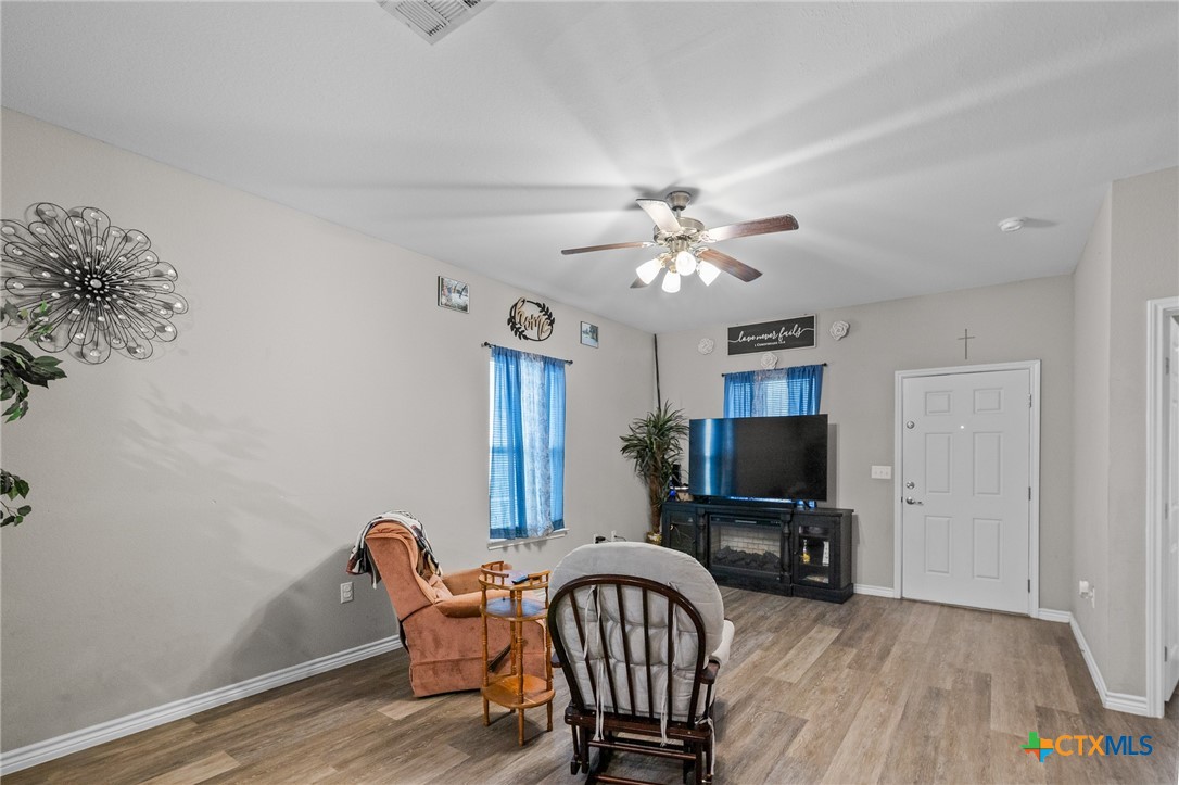 2709 Odem Street Property Photo 9