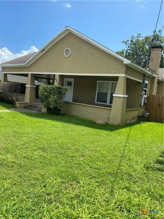 905 N Navarro Street Property Photo 1
