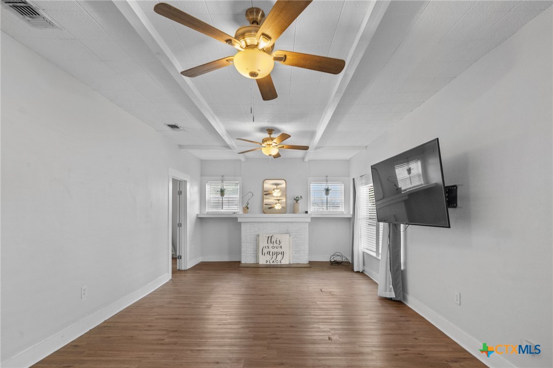 905 N Navarro Street Property Photo 10