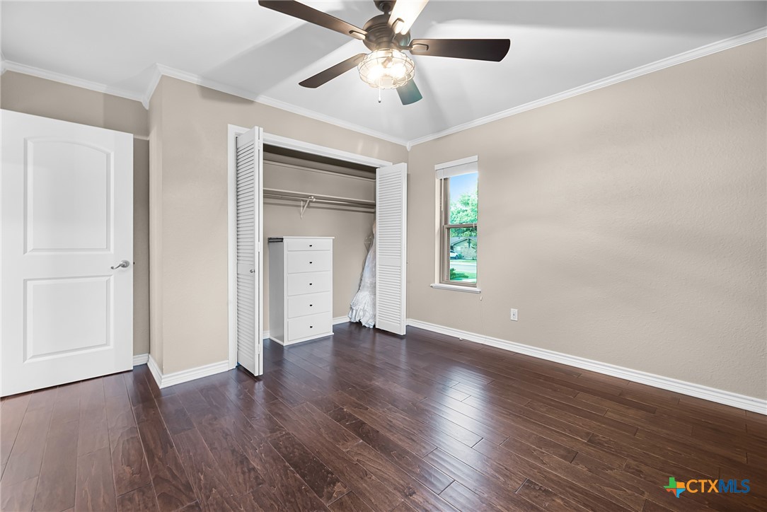 221 W Tanglewood Drive Property Photo 36