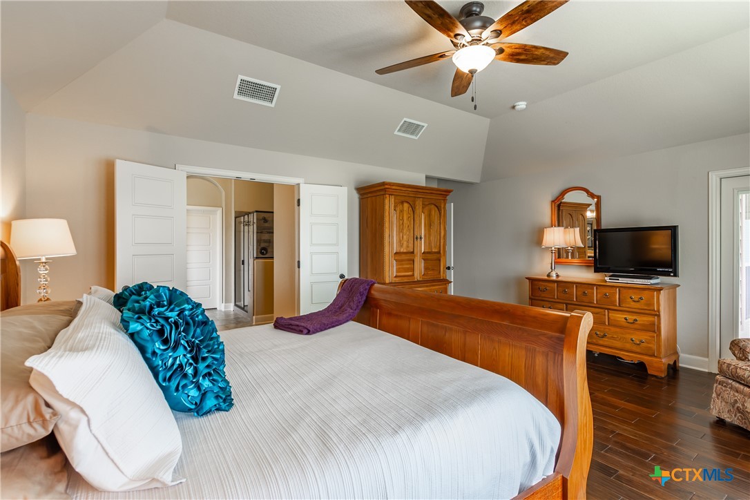 112 Lantana Crest Property Photo 10