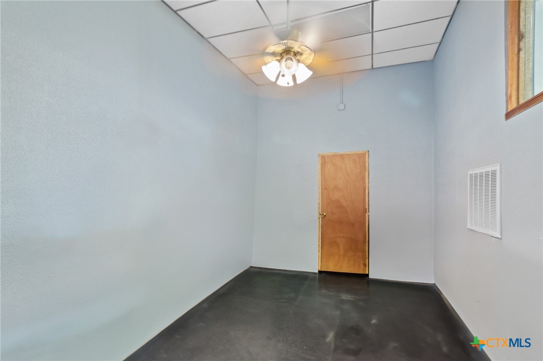 708 E Goodwin Avenue Property Photo 22