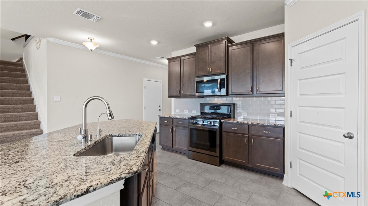 520 Minerals Way Property Photo 13