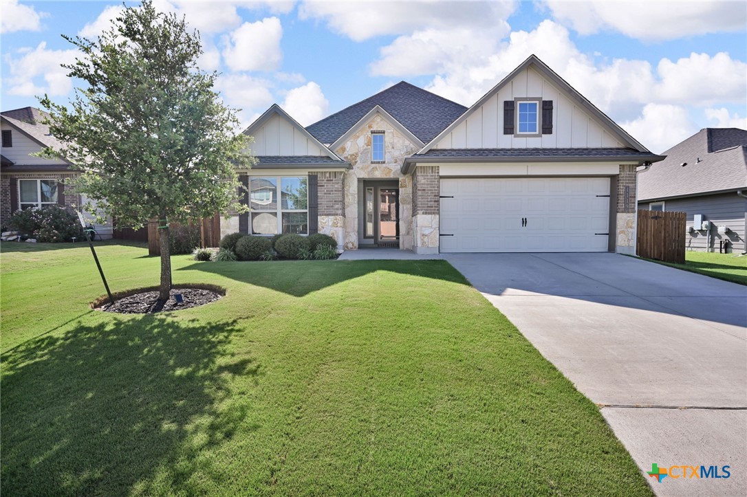 1119 Kiskadee Branch Drive Property Photo 1