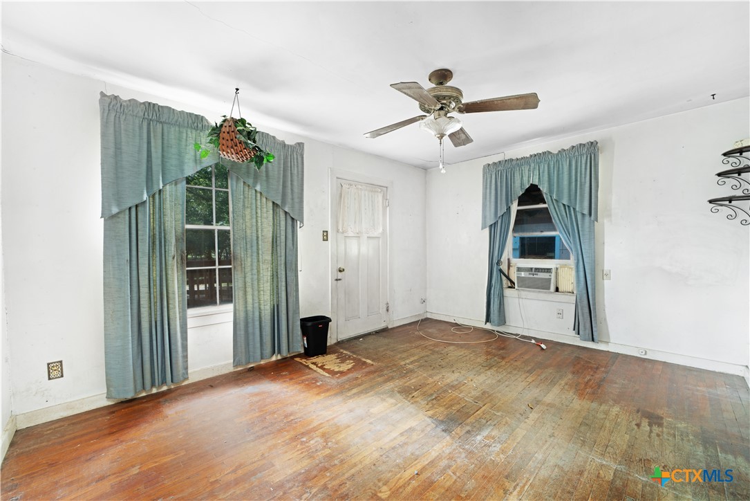 2021 Chinaberry Lane Property Photo 3