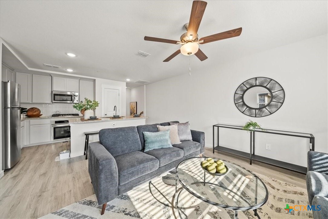 3039 Tenor Way Property Photo 9