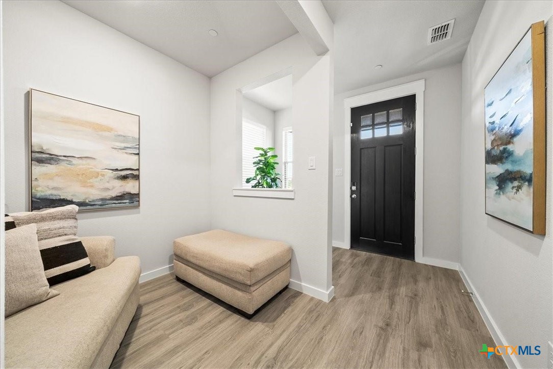 3039 Tenor Way Property Photo 10