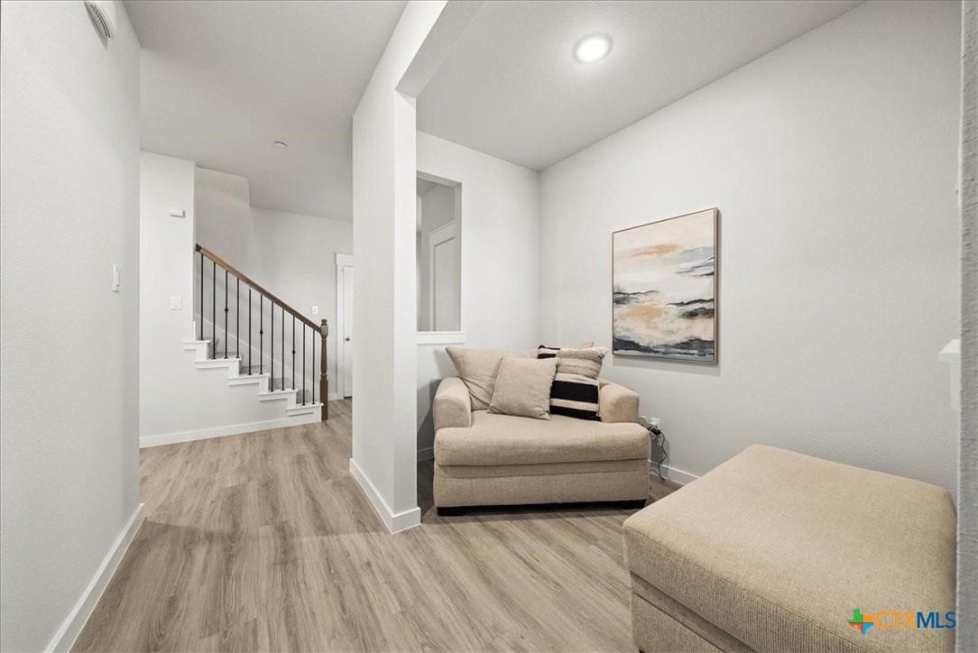 3039 Tenor Way Property Photo 12