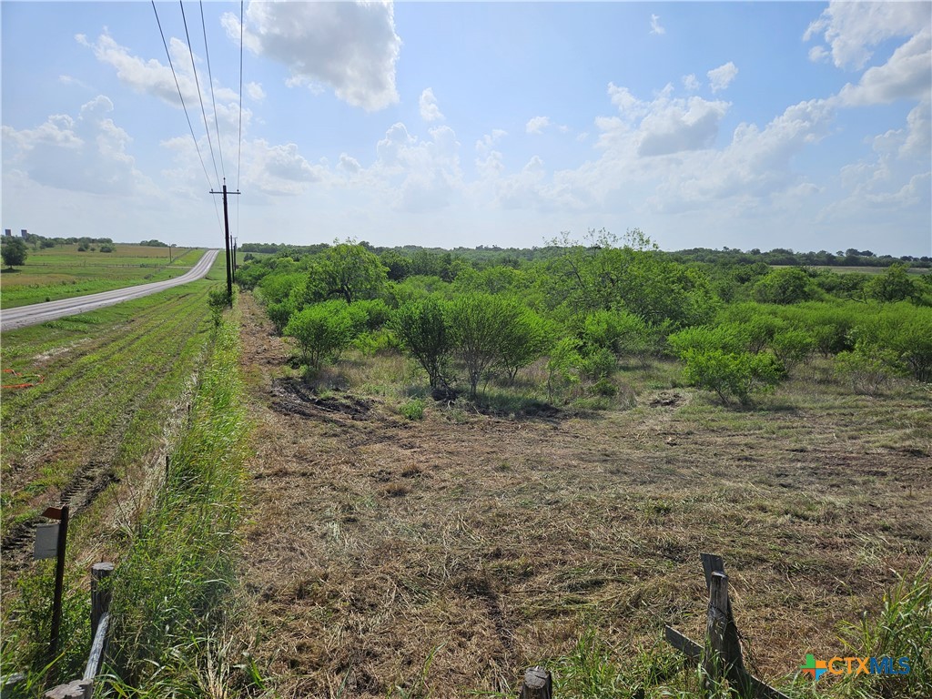 00 Fm-2542 Property Photo 8