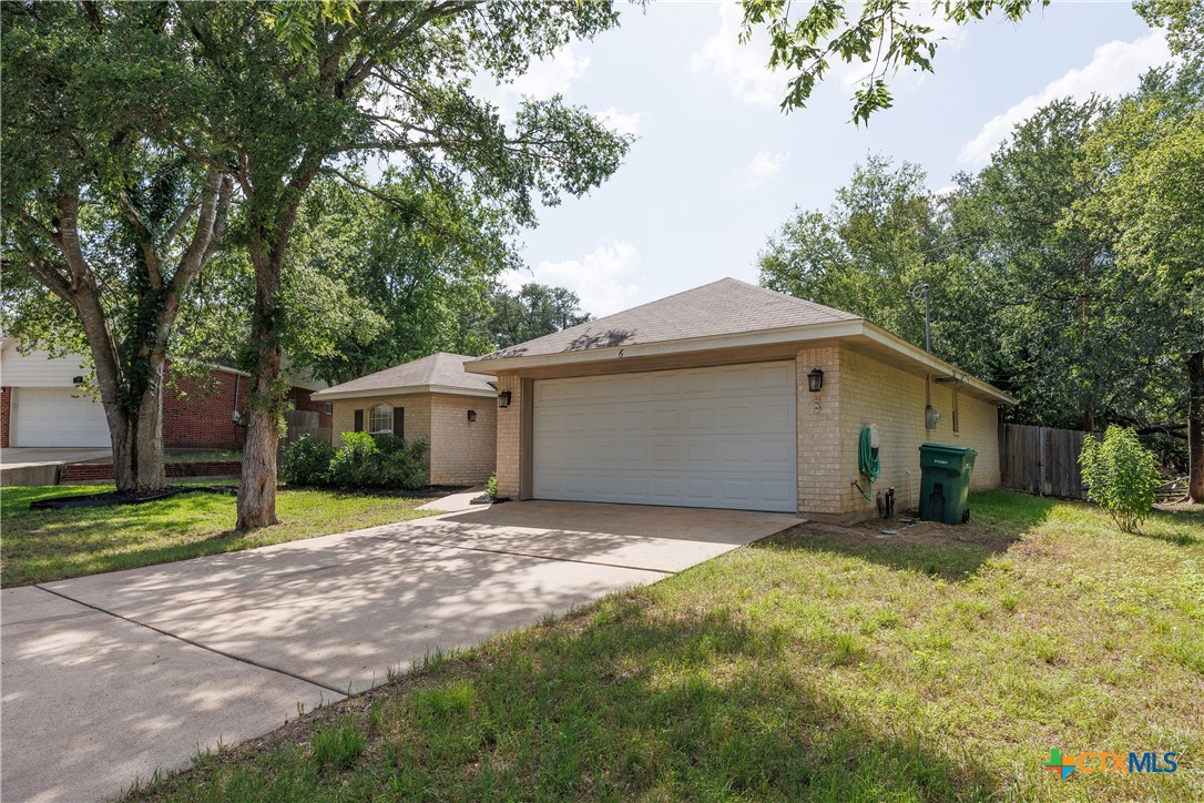 6 S Bobcat Court Property Photo 2