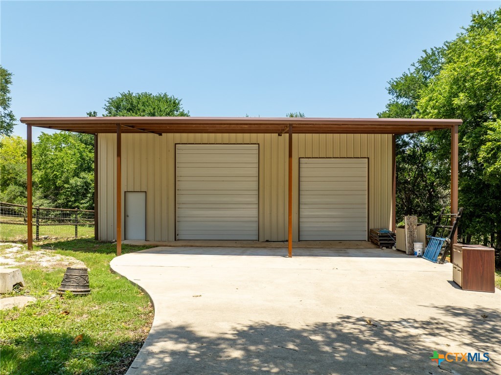 840 Winding Trail Property Photo 8