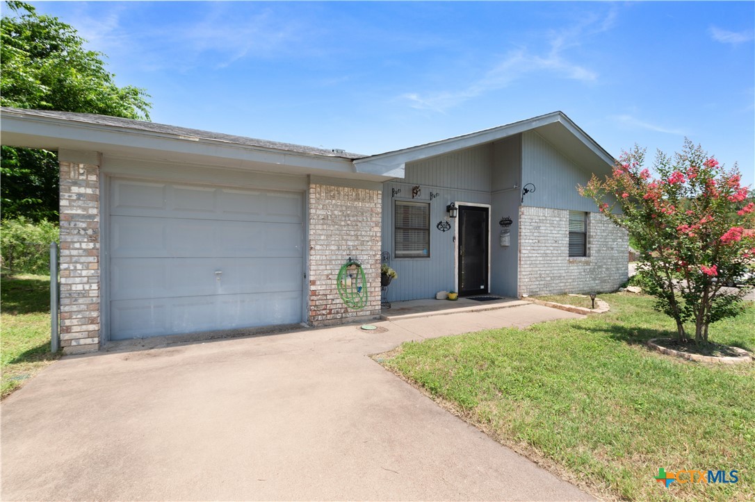 502 Geri Drive Property Photo 1