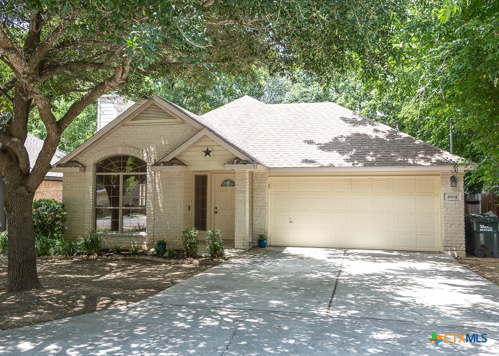 1804 Pearce Court Property Photo 1