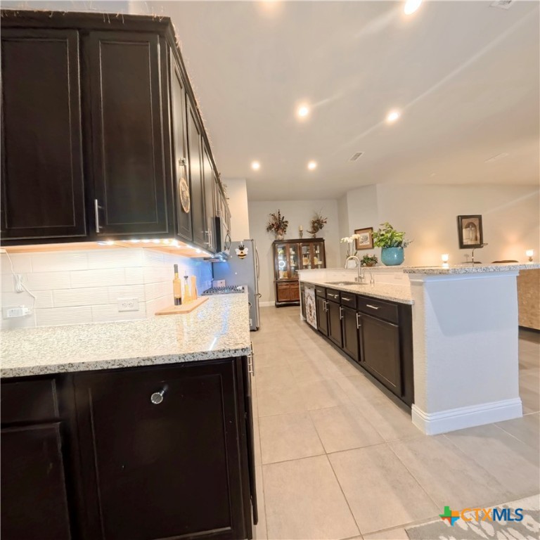 21323 Crested Valley Drive Property Photo 10