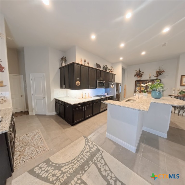 21323 Crested Valley Drive Property Photo 11