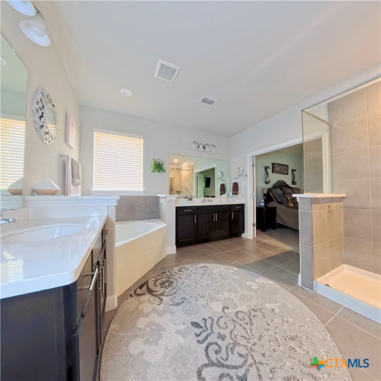 21323 Crested Valley Drive Property Photo 24
