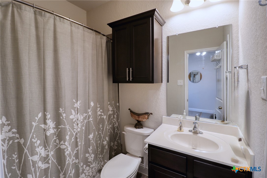 21323 Crested Valley Drive Property Photo 32
