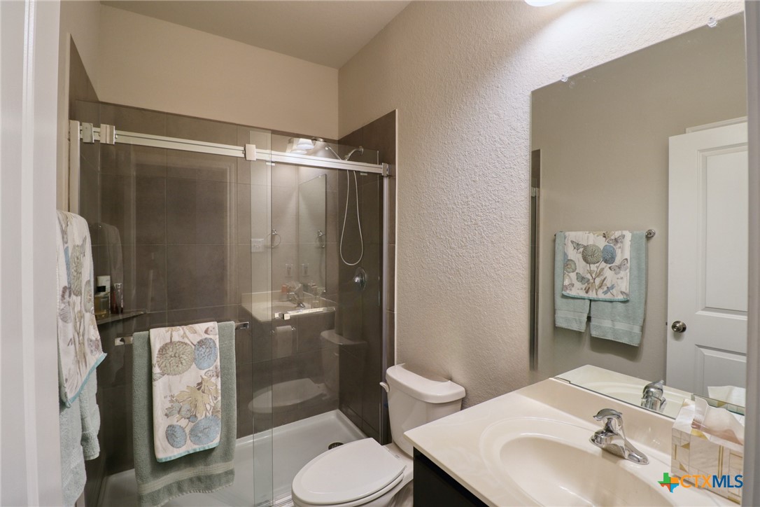 21323 Crested Valley Drive Property Photo 37