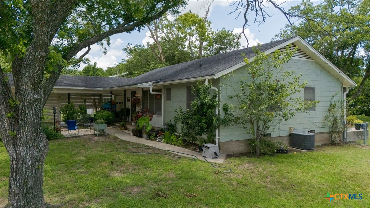 47 Sue Ann Drive Property Photo 1