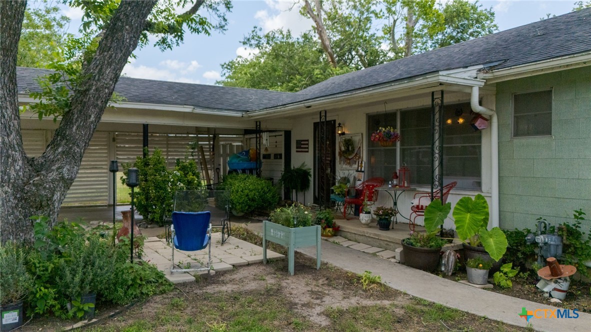 47 Sue Ann Drive Property Photo 2