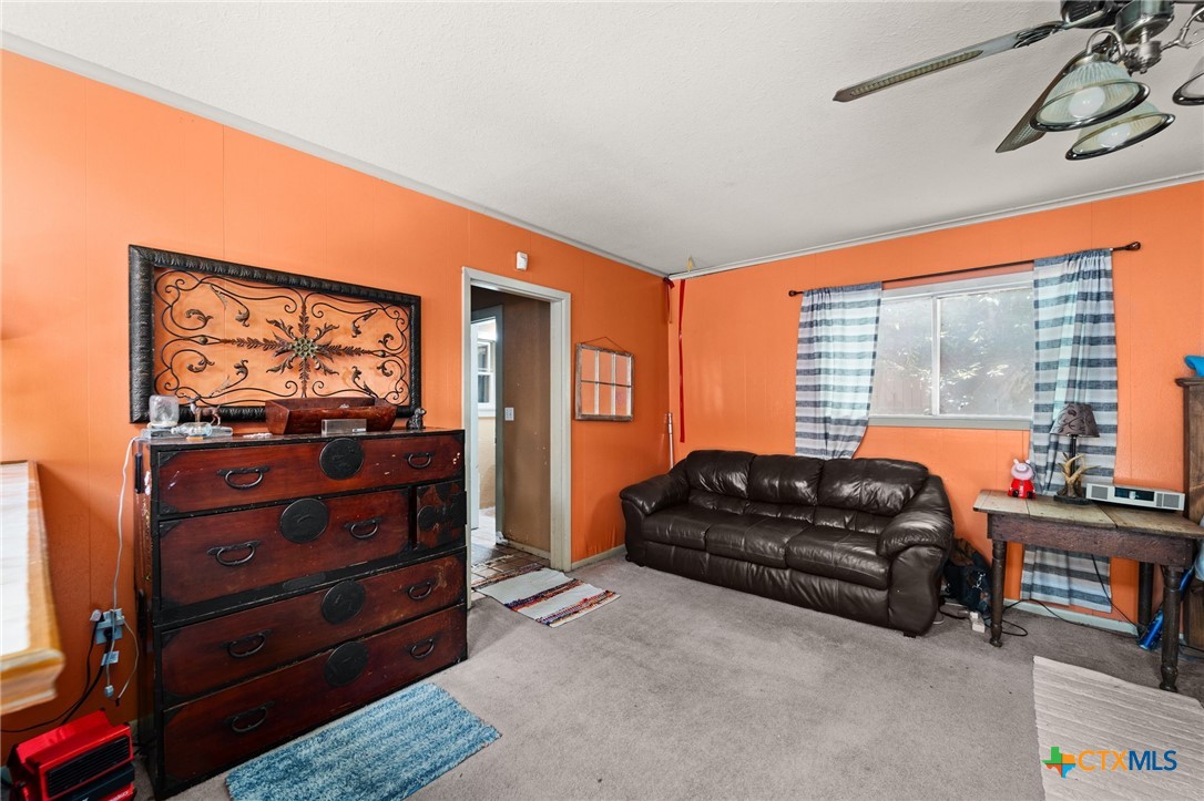 47 Sue Ann Drive Property Photo 12
