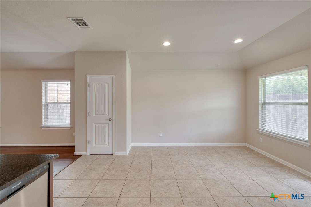 7400 Longford Trail Property Photo 11