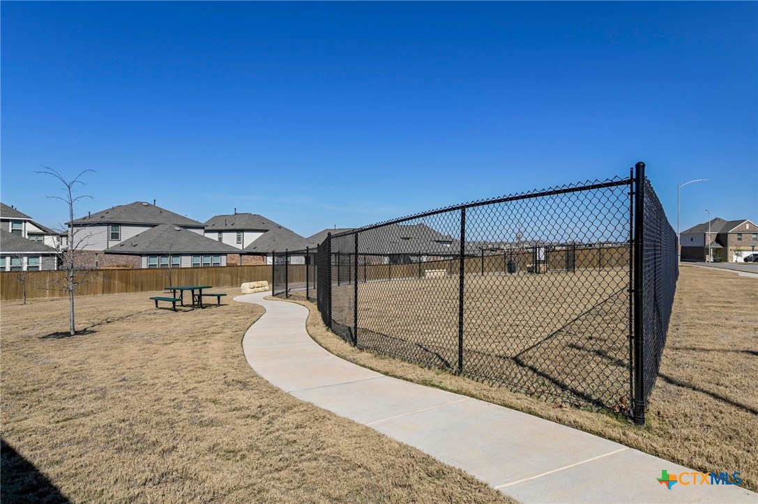 7400 Longford Trail Property Photo 33