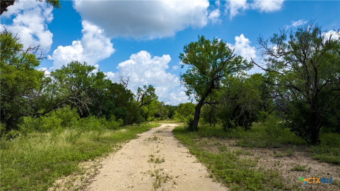 1231 B&r Road Property Photo 12