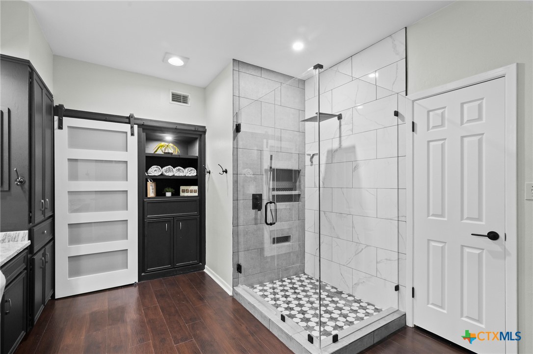 504 Masters Drive Property Photo 18