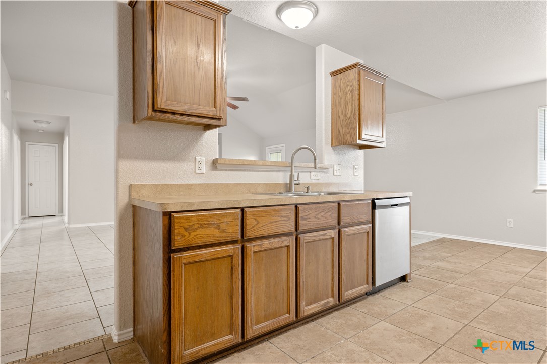 503 Chrislyn Street Property Photo 10